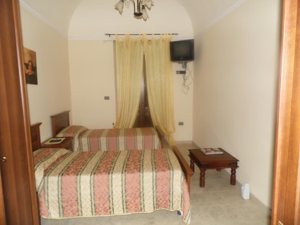Profumi Di Ginestre Bed & Breakfast Passopisciaro Room photo
