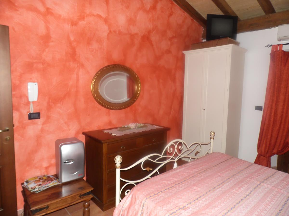 Profumi Di Ginestre Bed & Breakfast Passopisciaro Room photo